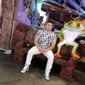 Meet your Posher, Diego